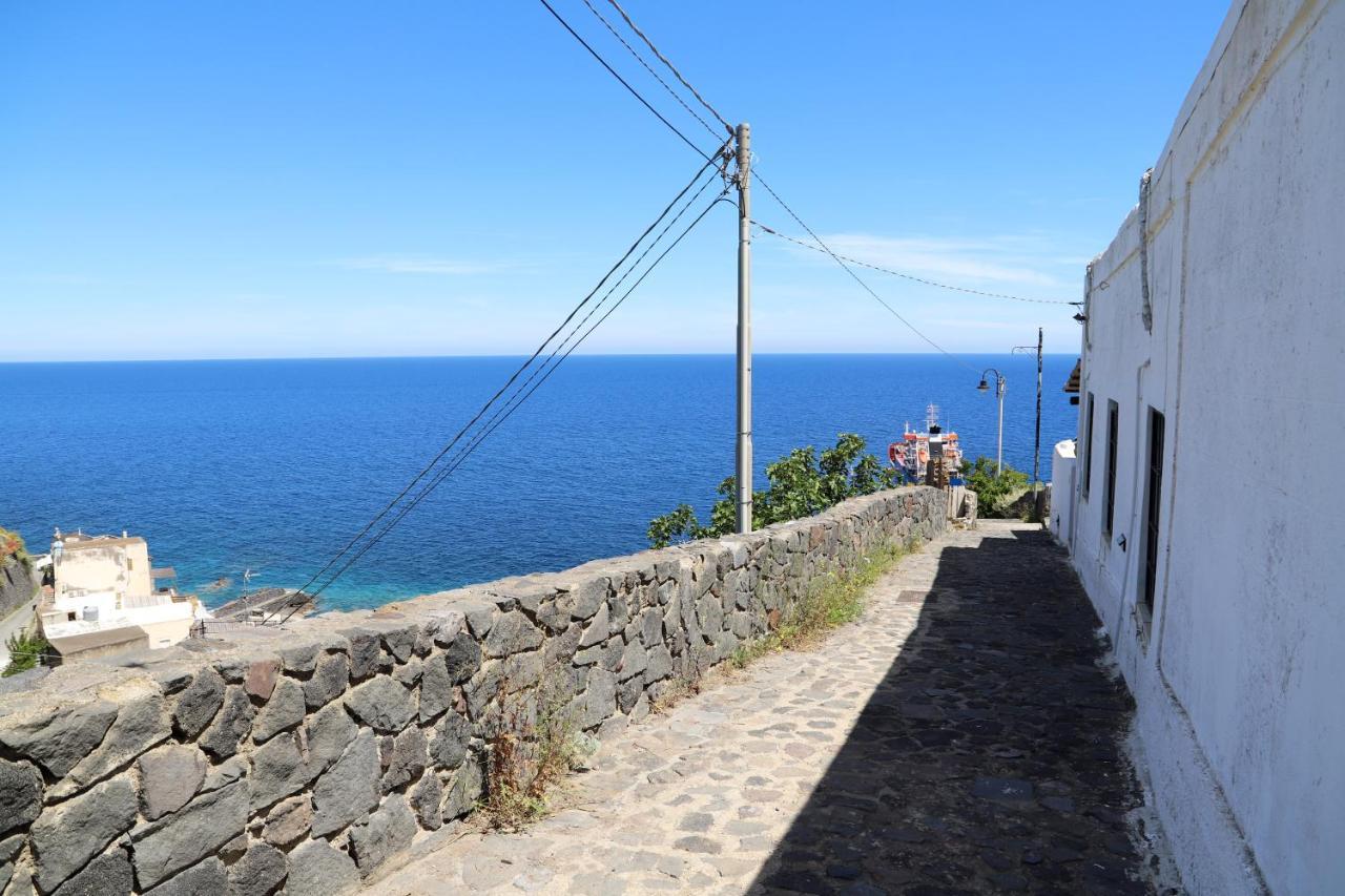 Casa Vacanze Lorenzo Villa Malfa  Bagian luar foto