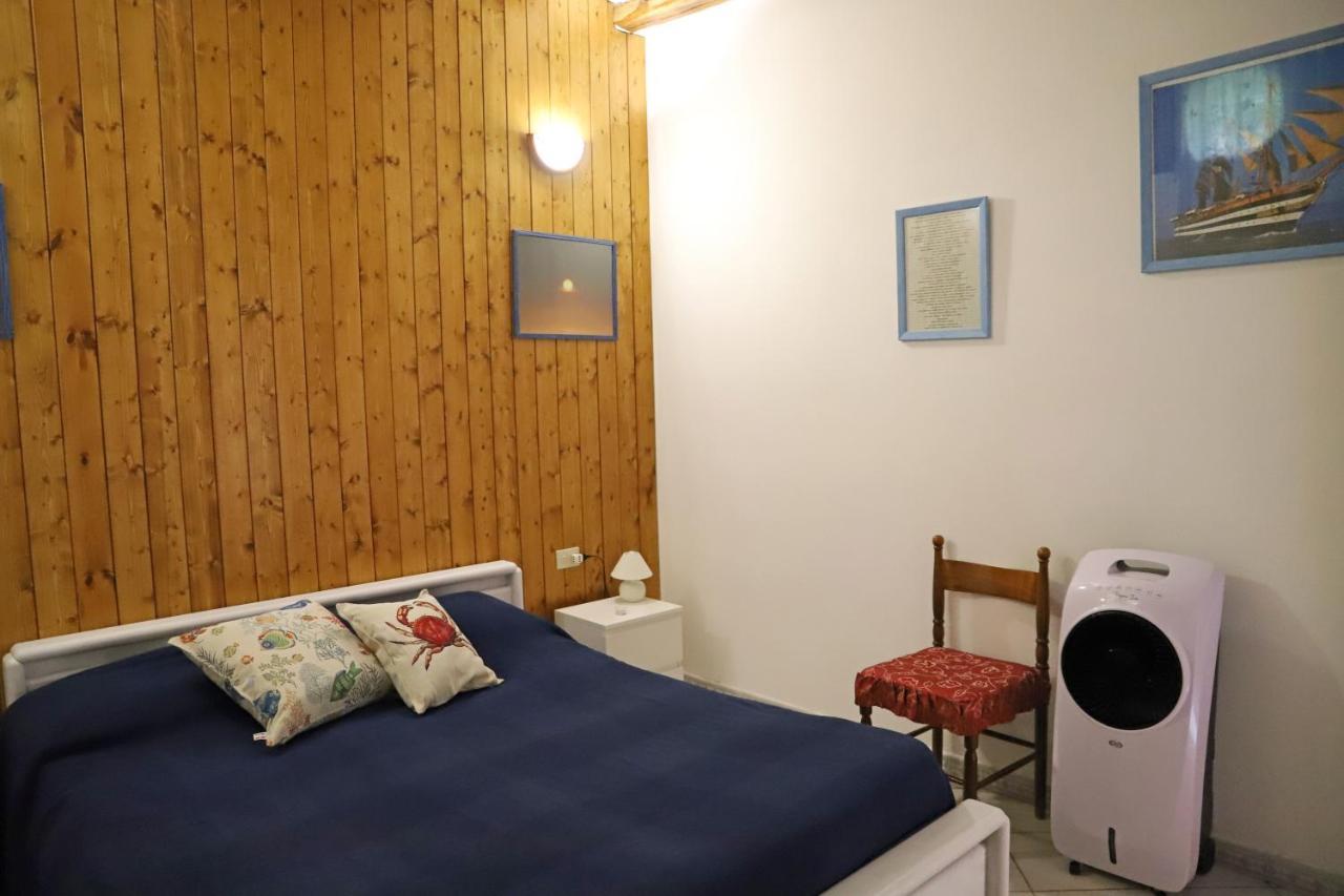 Casa Vacanze Lorenzo Villa Malfa  Bagian luar foto