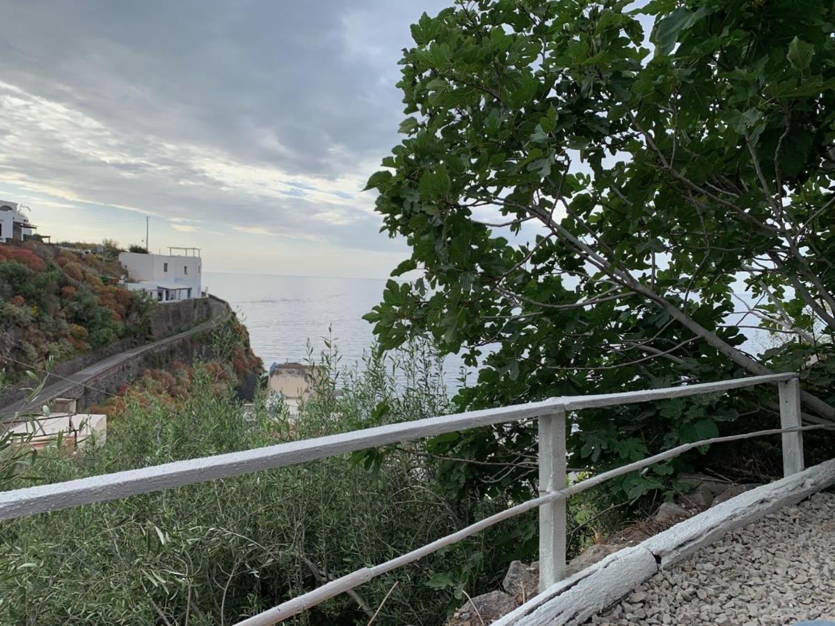 Casa Vacanze Lorenzo Villa Malfa  Bagian luar foto