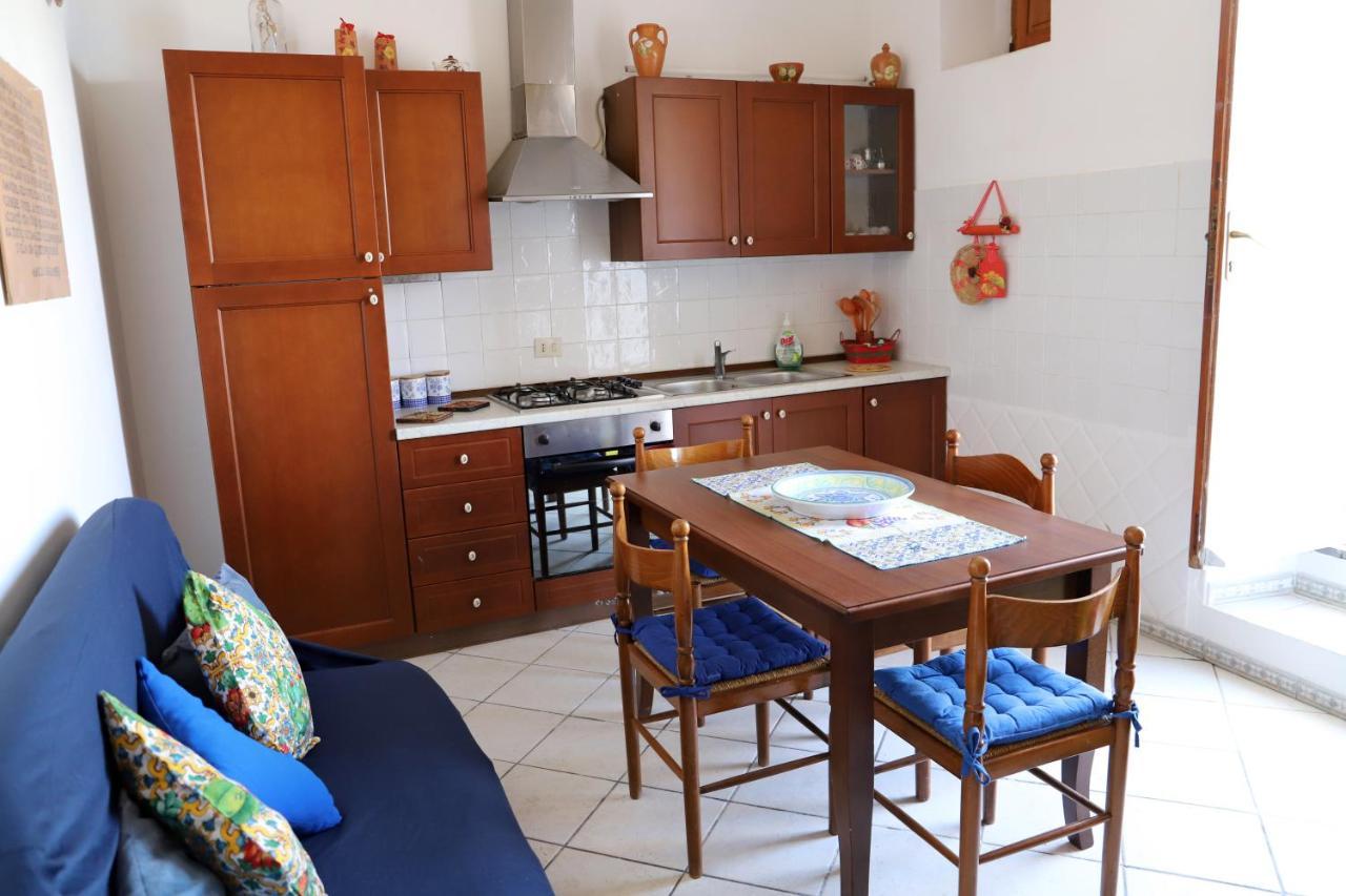 Casa Vacanze Lorenzo Villa Malfa  Bagian luar foto