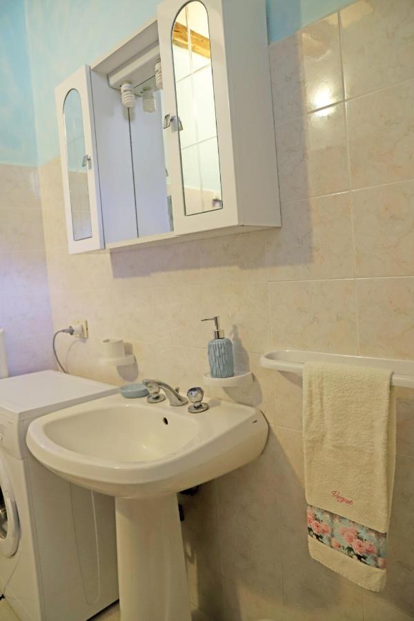 Casa Vacanze Lorenzo Villa Malfa  Bagian luar foto